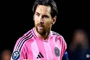 雷竞技电竞赛事梅西在FPX比赛中精彩发挥，逆转引发热议！(fpx冠军阵容队员现状)